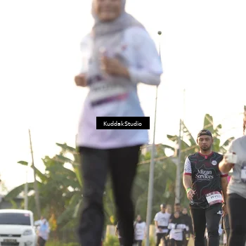 Runner Photo 7685429