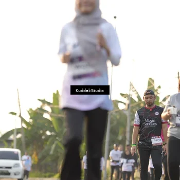 Runner Photo 7685438