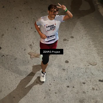 Runner Photo 7685449