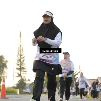 Runner Photo 7685450