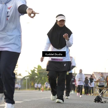 Runner Photo 7685453