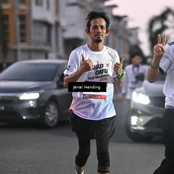 Runner Photo 7685459