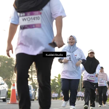 Runner Photo 7685469
