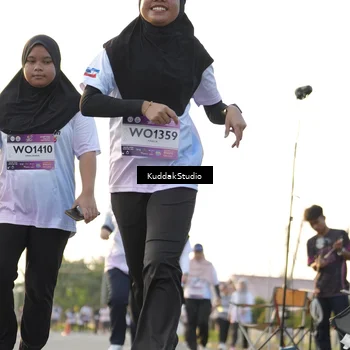 Runner Photo 7685476