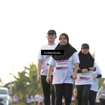 Runner Photo 7685502