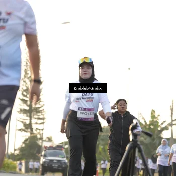 Runner Photo 7685518