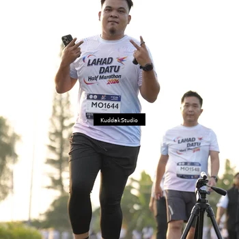 Runner Photo 7685524