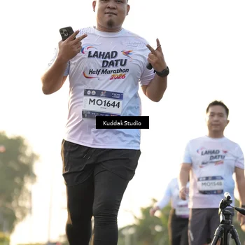 Runner Photo 7685527