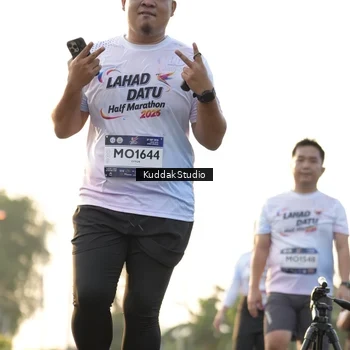 Runner Photo 7685529