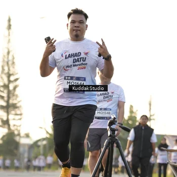 Runner Photo 7685532