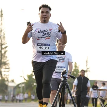 Runner Photo 7685541