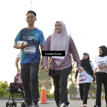 Runner Photo 7685557