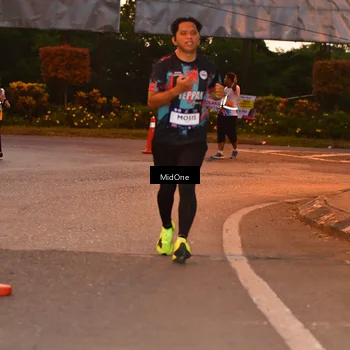 Runner Photo 7685563
