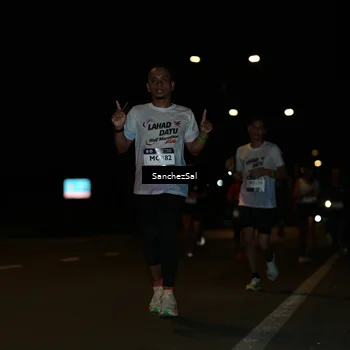 Runner Photo 7685581