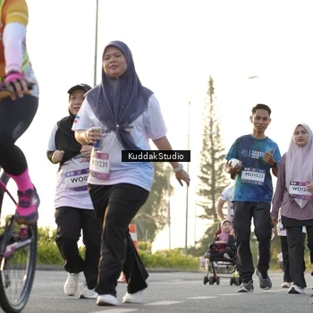 Runner Photo 7685587