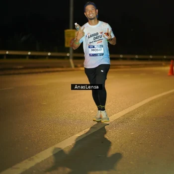 Runner Photo 7685590