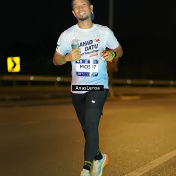 Runner Photo 7685600