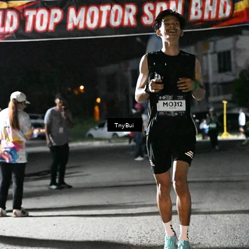 Runner Photo 7685626