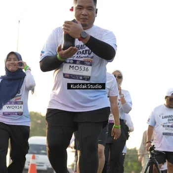 Runner Photo 7685631