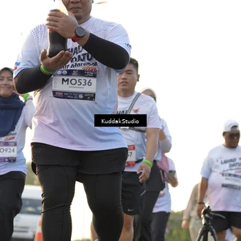 Runner Photo 7685638