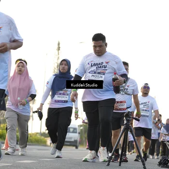 Runner Photo 7685658