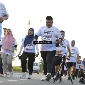 Runner Photo 7685663