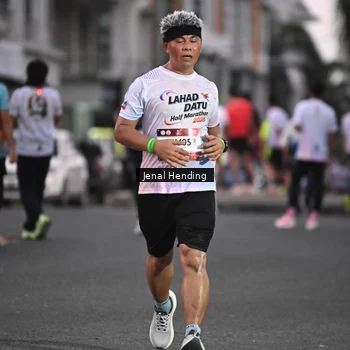 Runner Photo 7685694