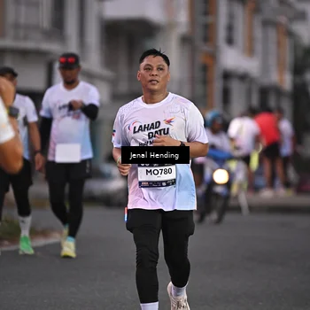 Runner Photo 7685706
