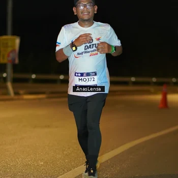 Runner Photo 7685713