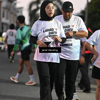 Runner Photo 7685717