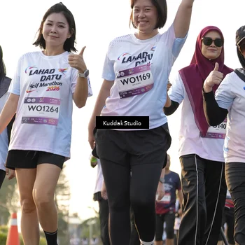 Runner Photo 7685725