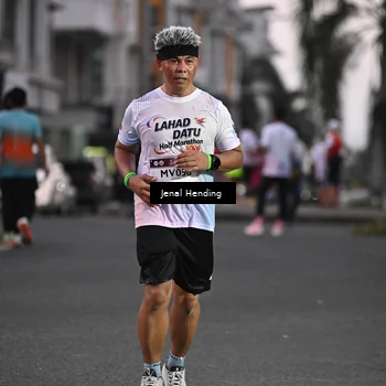 Runner Photo 7685732