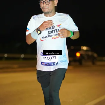 Runner Photo 7685739