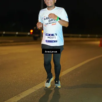 Runner Photo 7685748