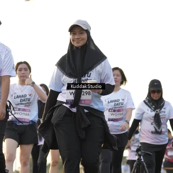 Runner Photo 7685750