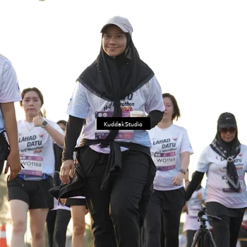 Runner Photo 7685757