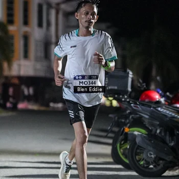 Runner Photo 7685759