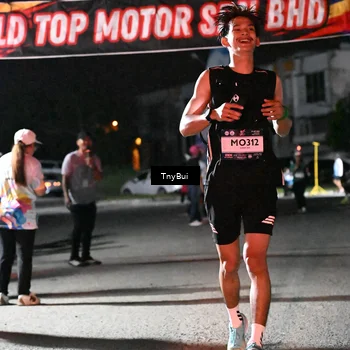 Runner Photo 7685770