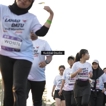 Runner Photo 7685775