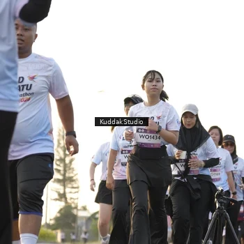 Runner Photo 7685776