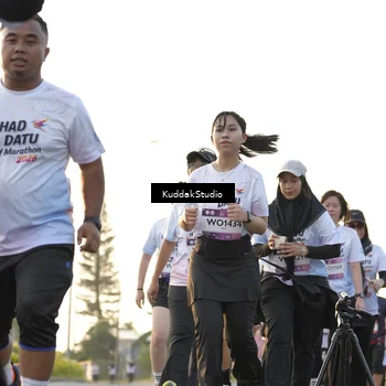 Runner Photo 7685778
