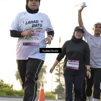 Runner Photo 7685801