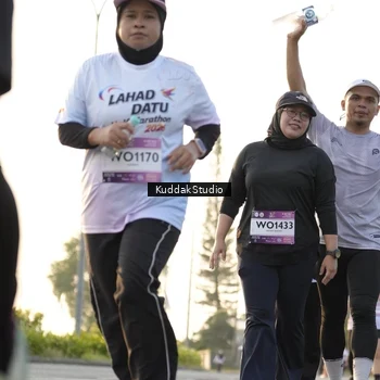 Runner Photo 7685802