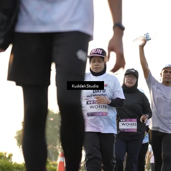 Runner Photo 7685807