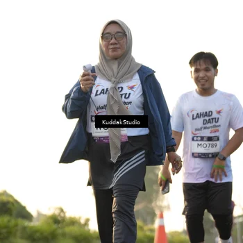 Runner Photo 7685824