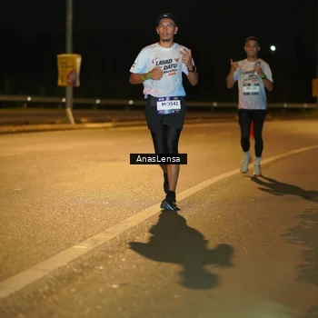 Runner Photo 7685826