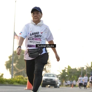 Runner Photo 7685843