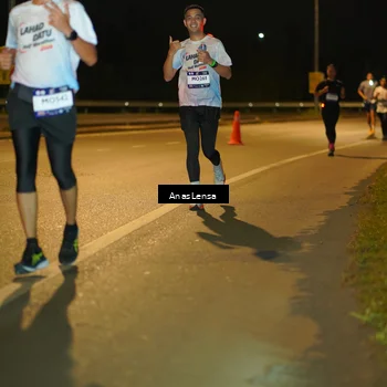 Runner Photo 7685846