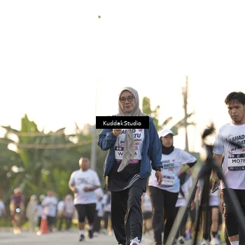 Runner Photo 7685849