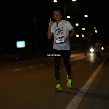 Runner Photo 7685851